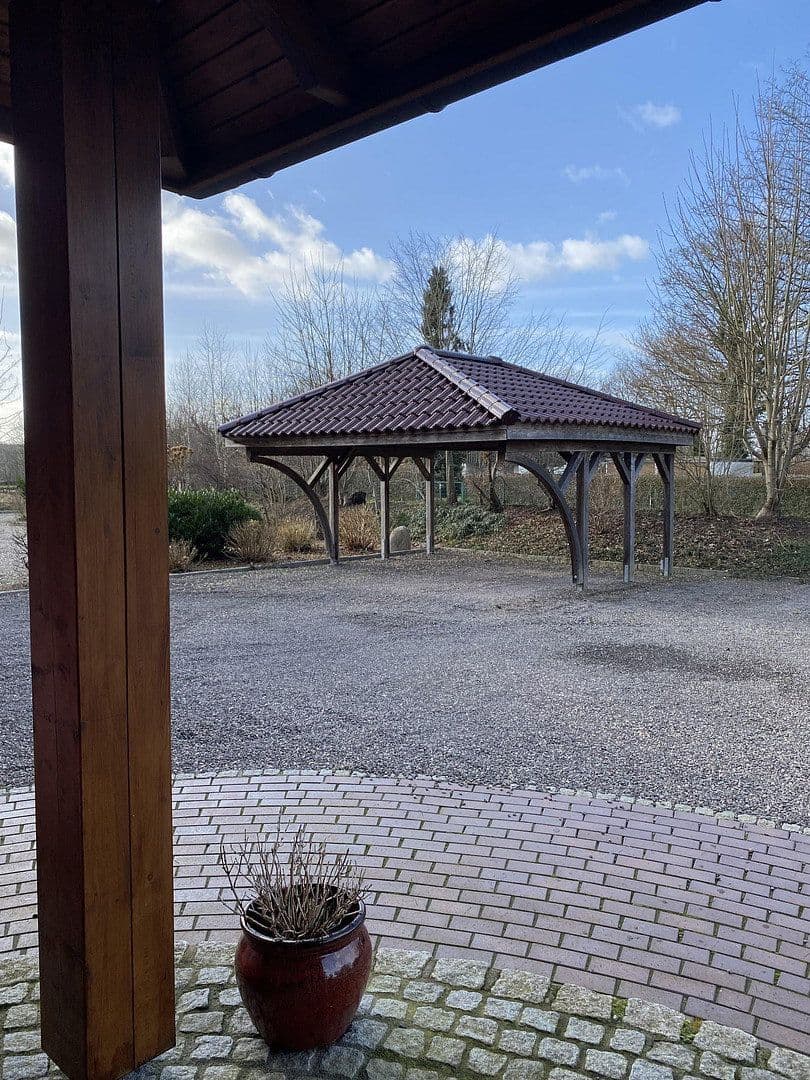 Prodej domu 224 m², pozemek 1.241 m², Tasdorf, Šlesvicko-Holštýnsko Prodej domu 224 m², pozemek 1.241 m², Tasdorf, Šlesvicko-Holštýnsko