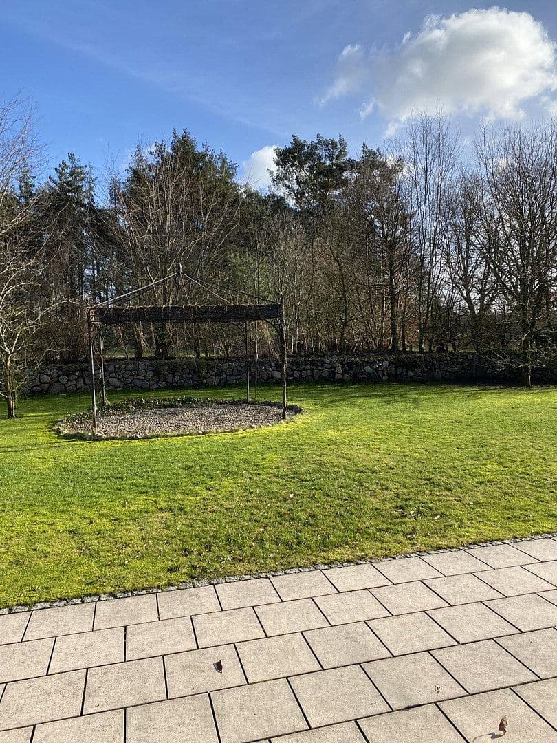 Prodej domu 224 m², pozemek 1.241 m², Tasdorf, Šlesvicko-Holštýnsko Prodej domu 224 m², pozemek 1.241 m², Tasdorf, Šlesvicko-Holštýnsko