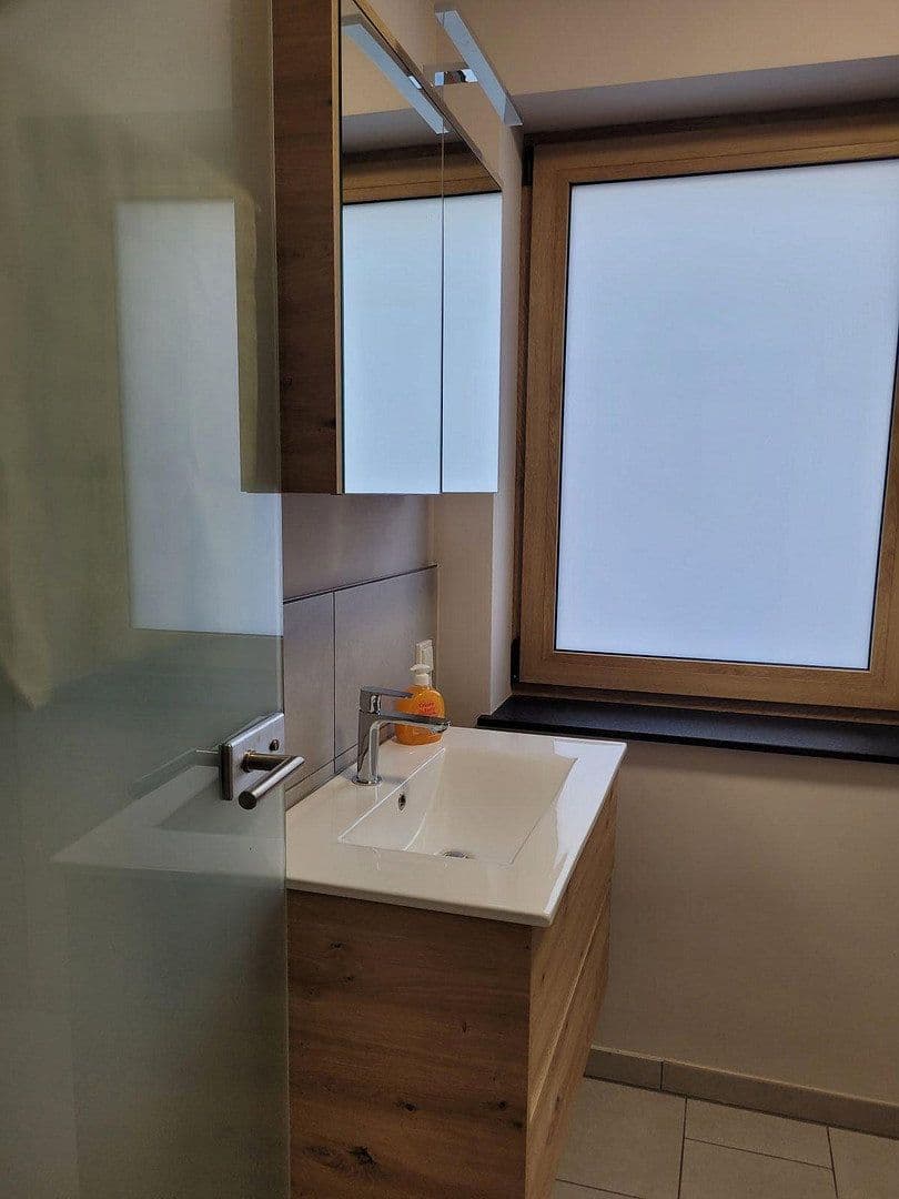 Pronájem bytu 1+1 30 m², Querstr. 2, Mörfelden-Walldorf, Hessen Pronájem bytu 1+1 30 m², Querstr. 2, Mörfelden-Walldorf, Hessen