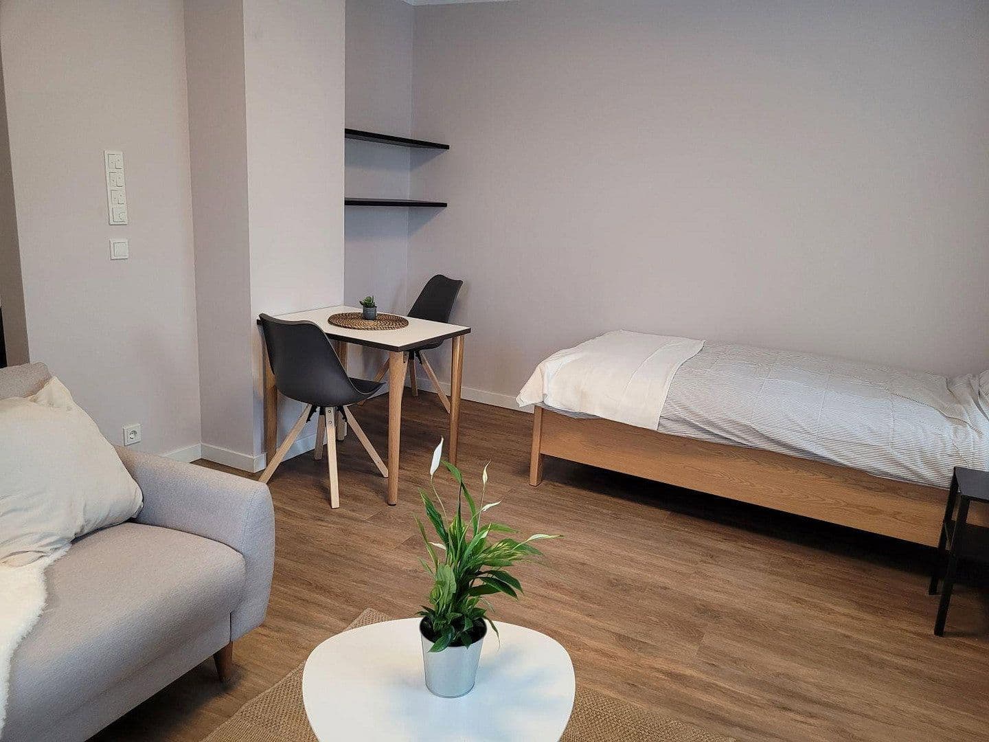 Pronájem bytu 1+1 30 m², Querstr. 2, Mörfelden-Walldorf, Hessen Pronájem bytu 1+1 30 m², Querstr. 2, Mörfelden-Walldorf, Hessen