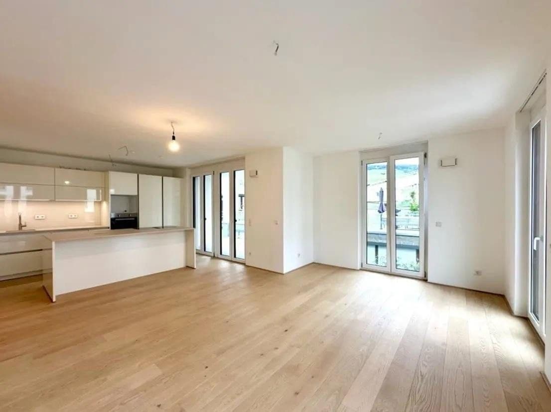 Pronájem bytu 3+1 92 m², Hafenstraße 27, Bingen am Rhein, Porýní-Falc Pronájem bytu 3+1 92 m², Hafenstraße 27, Bingen am Rhein, Porýní-Falc