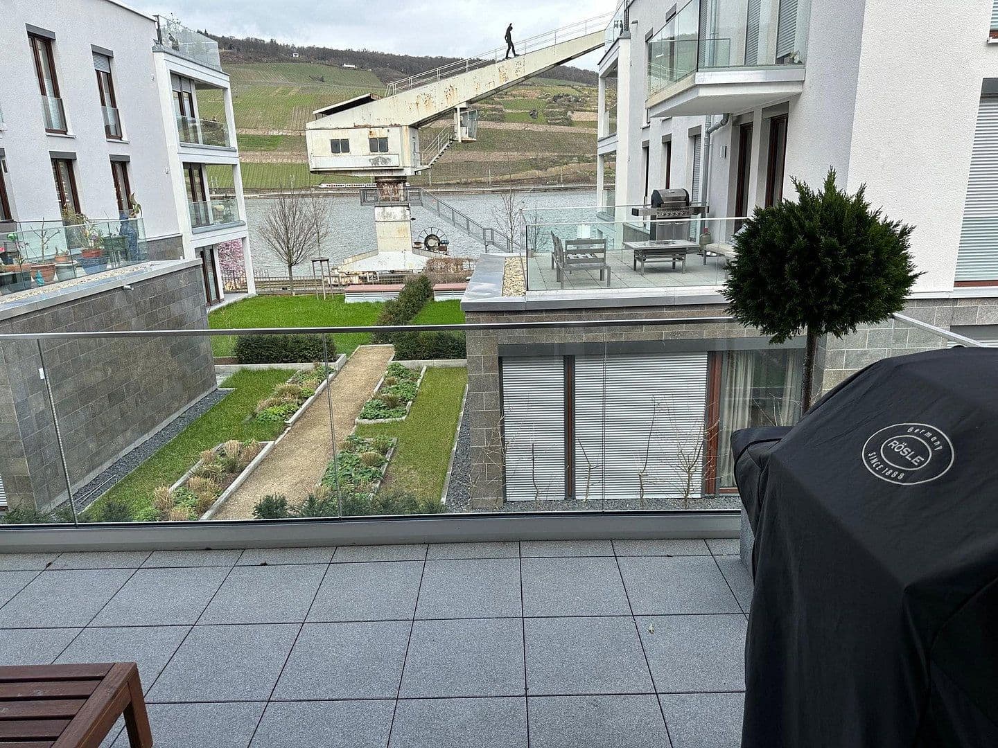 Pronájem bytu 3+1 92 m², Hafenstraße 27, Bingen am Rhein, Porýní-Falc Pronájem bytu 3+1 92 m², Hafenstraße 27, Bingen am Rhein, Porýní-Falc