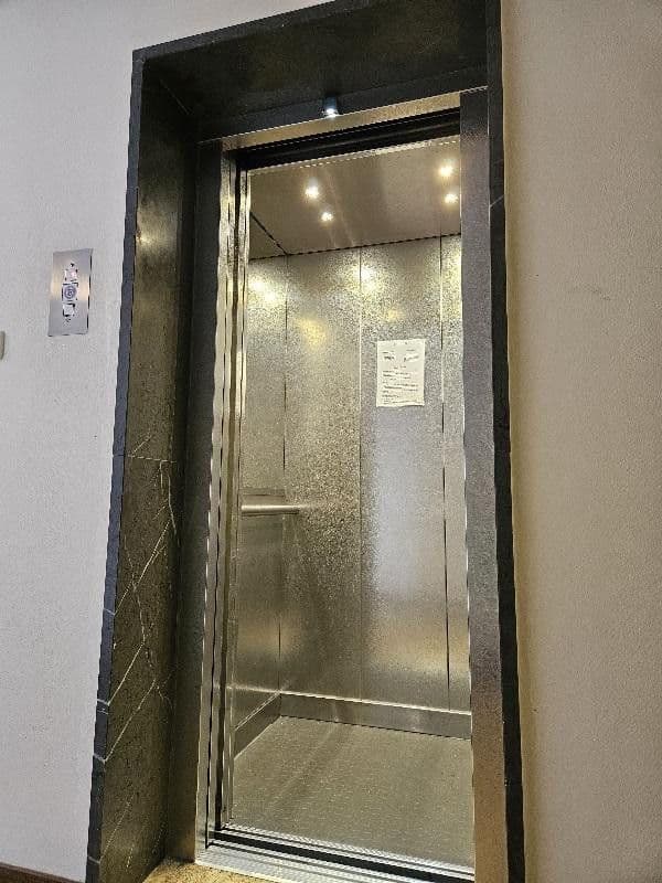 Prodej bytu 3+1 70 m², München, Bavorsko Prodej bytu 3+1 70 m², München, Bavorsko