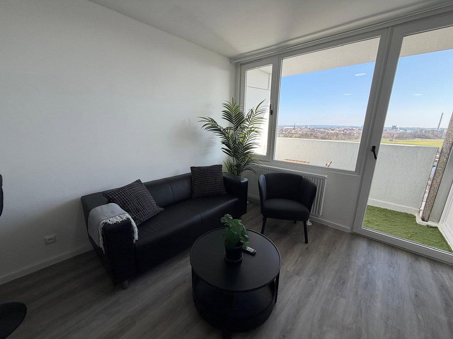 Pronájem bytu 2+1 55 m², St. Johann 6, Erlangen, Bavorsko Pronájem bytu 2+1 55 m², St. Johann 6, Erlangen, Bavorsko