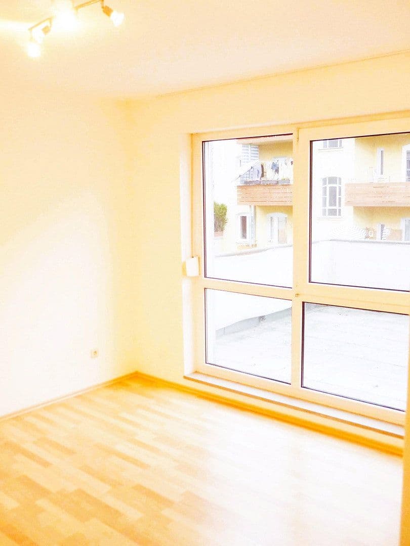 Pronájem bytu 3+1 76 m², Schlüsselfelder Str. 16a, Nürnberg, Bavorsko Pronájem bytu 3+1 76 m², Schlüsselfelder Str. 16a, Nürnberg, Bavorsko