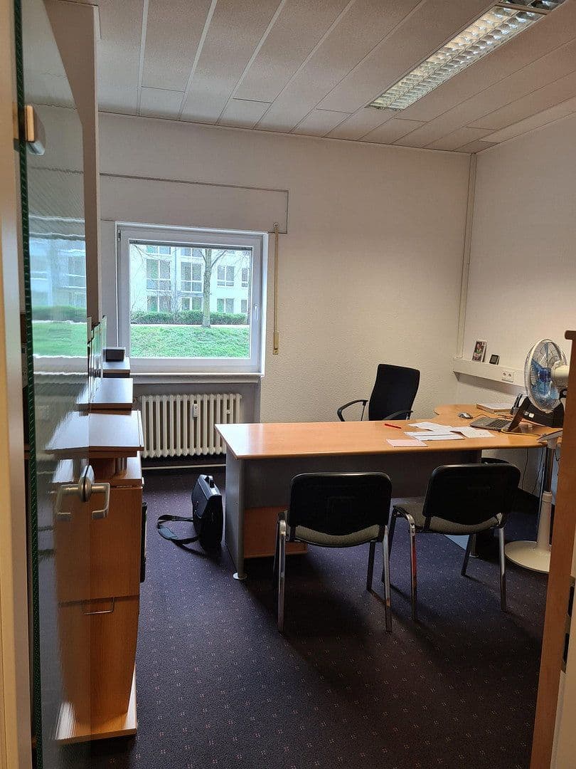 Prodej kanceláře 170 m², Haagstr. 1-5, Moers, Severní Porýní-Vestfálsko Prodej kanceláře 170 m², Haagstr. 1-5, Moers, Severní Porýní-Vestfálsko