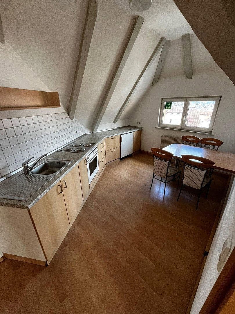Pronájem bytu 2+1 66 m², Tuttlingen, Bádensko-Württembersko Pronájem bytu 2+1 66 m², Tuttlingen, Bádensko-Württembersko