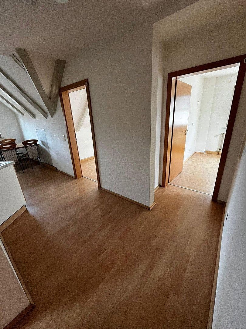 Pronájem bytu 2+1 66 m², Tuttlingen, Bádensko-Württembersko Pronájem bytu 2+1 66 m², Tuttlingen, Bádensko-Württembersko