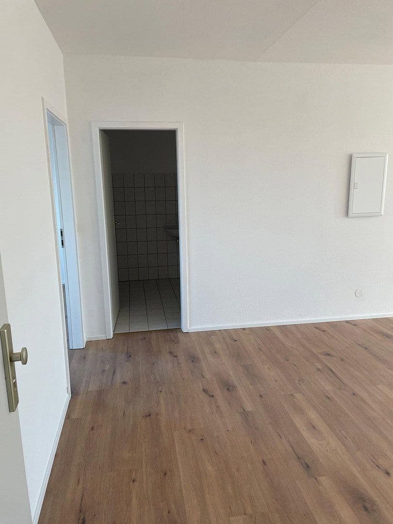 Pronájem bytu 2+1 75 m², Katharinenweg 18, Apolda, Durynsko Pronájem bytu 2+1 75 m², Katharinenweg 18, Apolda, Durynsko