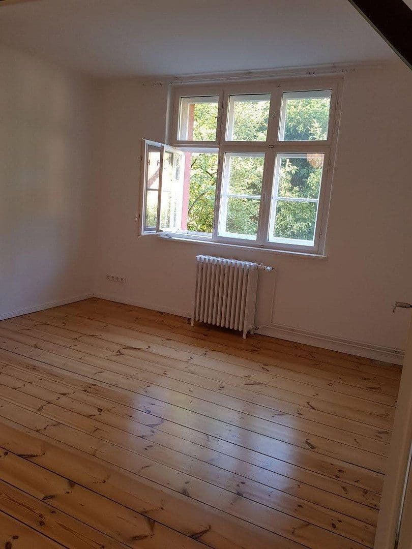 Prodej domu 125 m², pozemek 705 m², Berlin, Berlín Prodej domu 125 m², pozemek 705 m², Berlin, Berlín