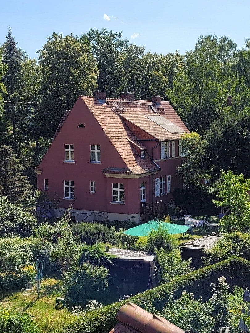 Prodej domu 125 m², pozemek 705 m², Berlin, Berlín Prodej domu 125 m², pozemek 705 m², Berlin, Berlín