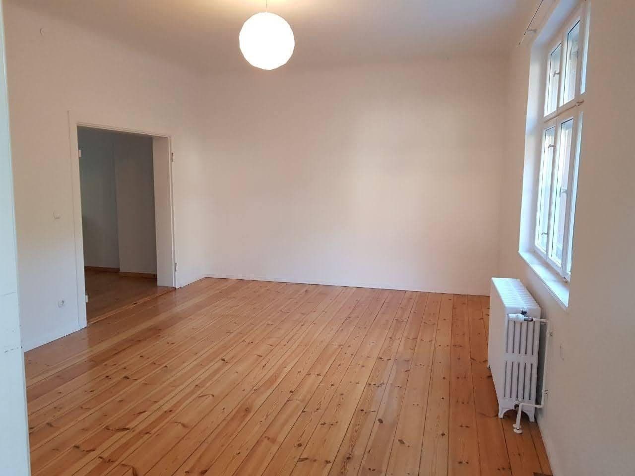 Prodej domu 125 m², pozemek 705 m², Berlin, Berlín Prodej domu 125 m², pozemek 705 m², Berlin, Berlín