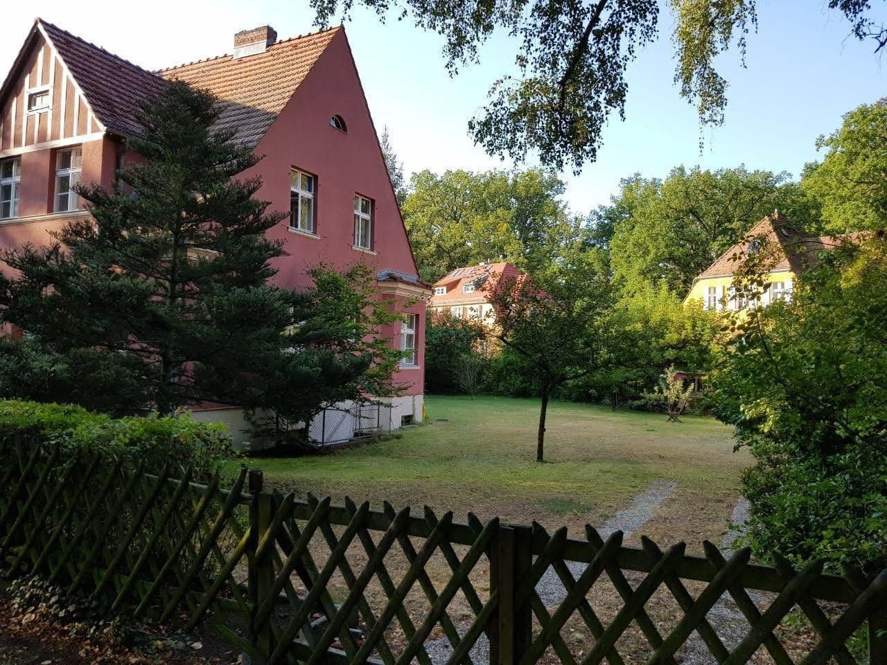 Prodej domu 125 m², pozemek 705 m², Berlin, Berlín Prodej domu 125 m², pozemek 705 m², Berlin, Berlín