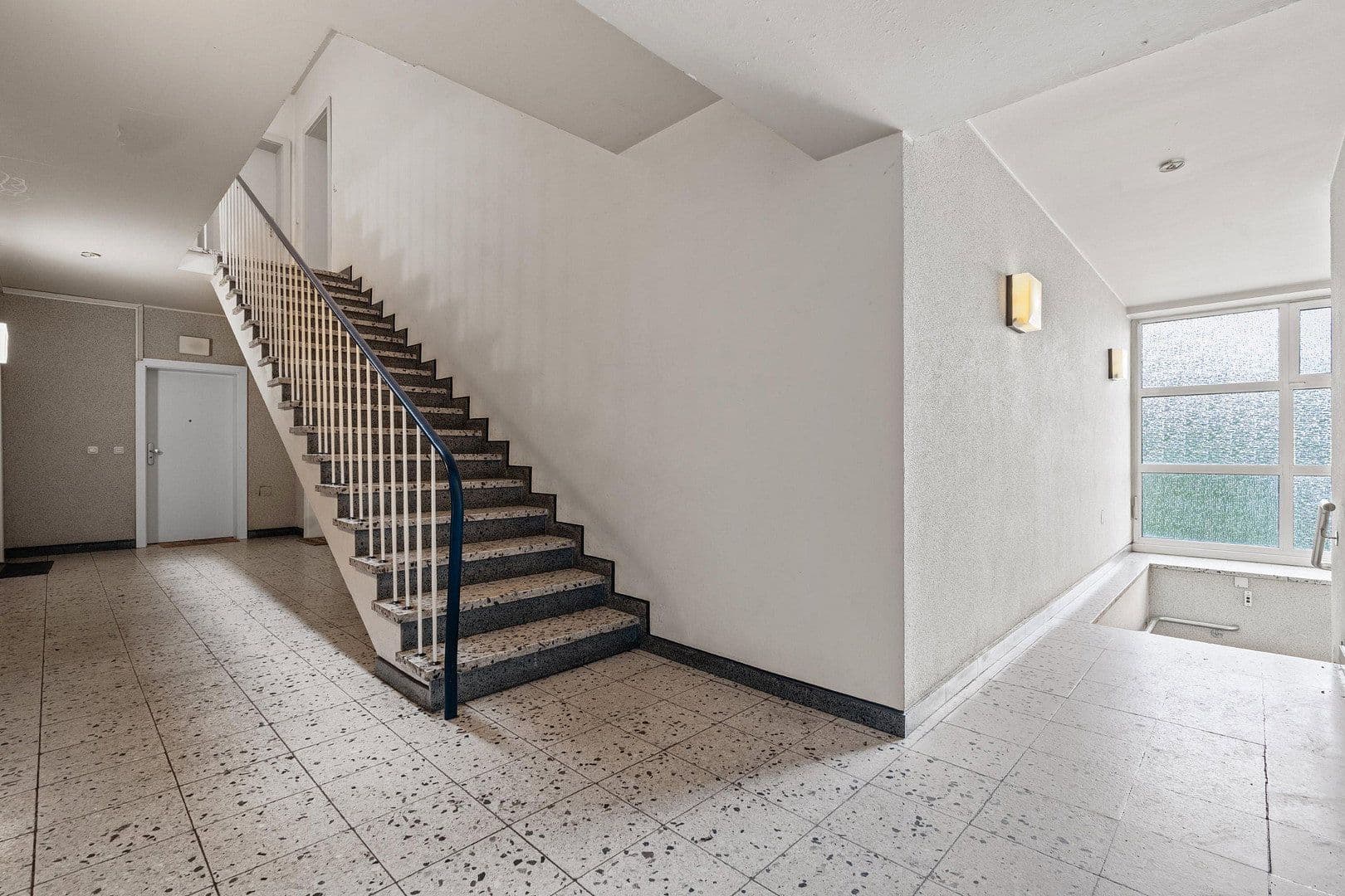 Pronájem bytu 4+1 94 m², Elbinger Straße 3, Duisburg, Severní Porýní-Vestfálsko Pronájem bytu 4+1 94 m², Elbinger Straße 3, Duisburg, Severní Porýní-Vestfálsko