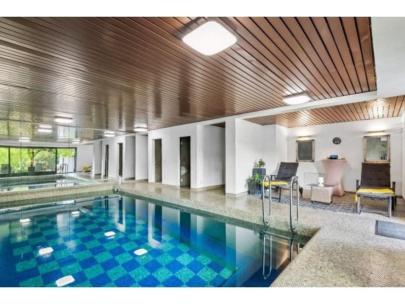 Prodej domu 447 m², pozemek 1.111 m², Siegfriedstraße 10, Taunusstein, Hessen Prodej domu 447 m², pozemek 1.111 m², Siegfriedstraße 10, Taunusstein, Hessen