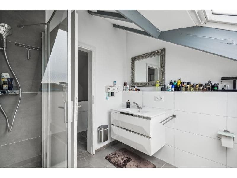 Prodej domu 447 m², pozemek 1.111 m², Siegfriedstraße 10, Taunusstein, Hessen Prodej domu 447 m², pozemek 1.111 m², Siegfriedstraße 10, Taunusstein, Hessen