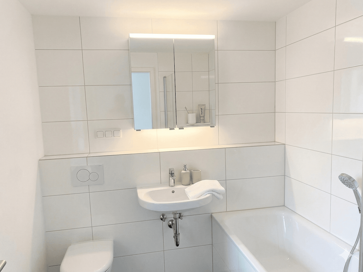 Pronájem bytu 2+kk 73 m², Eicher Tor 2, Nidderau, Hessen Pronájem bytu 2+kk 73 m², Eicher Tor 2, Nidderau, Hessen