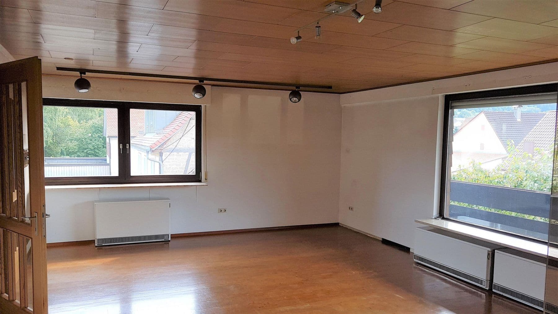 Pronájem bytu 4+kk 150 m², Grabenstr.13, Heimsheim, Bádensko-Württembersko Pronájem bytu 4+kk 150 m², Grabenstr.13, Heimsheim, Bádensko-Württembersko