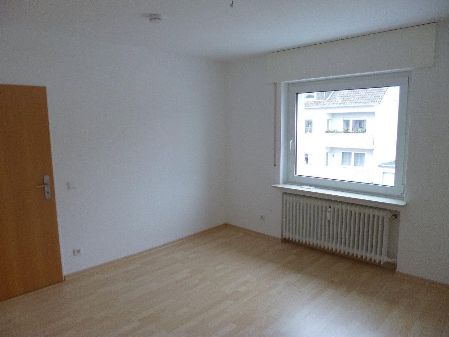 Pronájem bytu 2+1 55 m², Pommernweg 11, Paderborn, Severní Porýní-Vestfálsko Pronájem bytu 2+1 55 m², Pommernweg 11, Paderborn, Severní Porýní-Vestfálsko