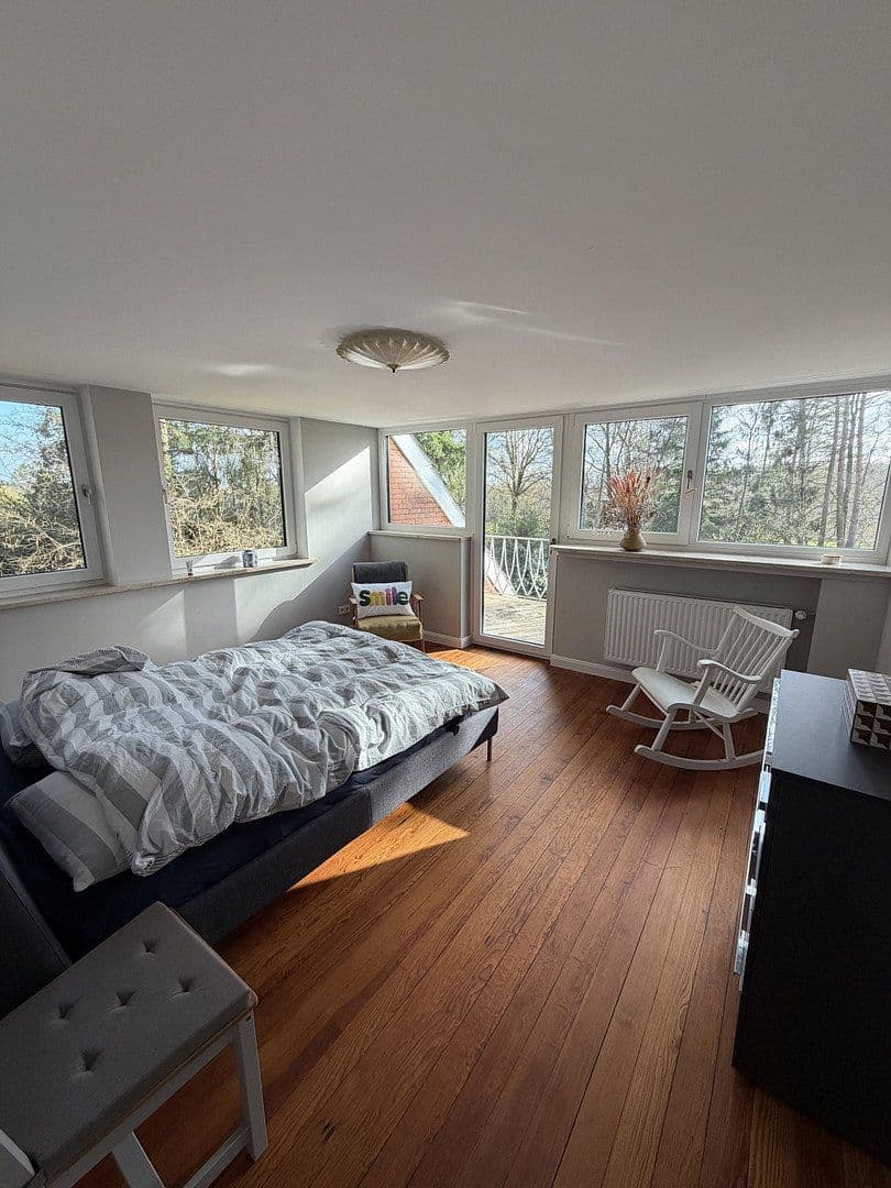 Pronájem domu 175 m², pozemek 2.500 m², Bendestorf, Dolní Sasko Pronájem domu 175 m², pozemek 2.500 m², Bendestorf, Dolní Sasko