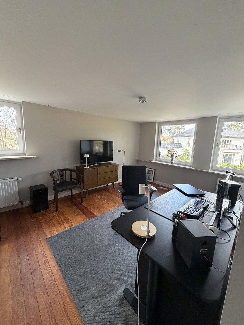 Pronájem domu 175 m², pozemek 2.500 m², Bendestorf, Dolní Sasko Pronájem domu 175 m², pozemek 2.500 m², Bendestorf, Dolní Sasko