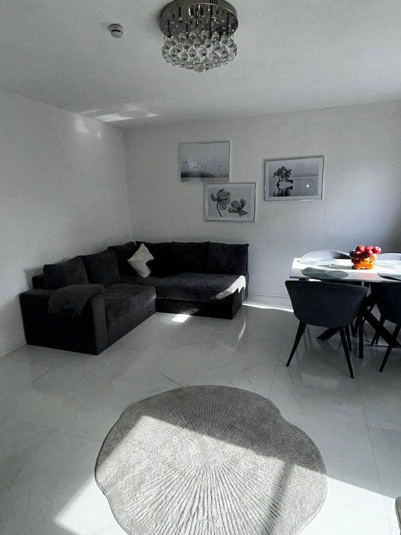 Prodej bytu 4+1 75 m², Reutlingen, Bádensko-Württembersko Prodej bytu 4+1 75 m², Reutlingen, Bádensko-Württembersko