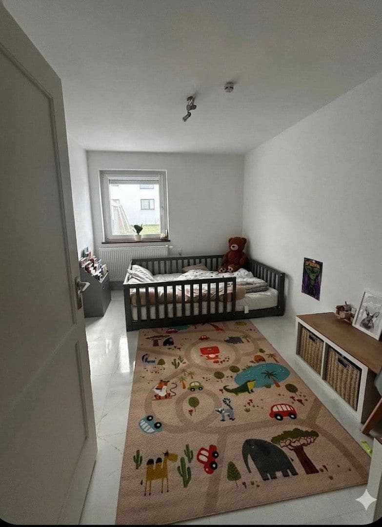 Prodej bytu 4+1 75 m², Reutlingen, Bádensko-Württembersko Prodej bytu 4+1 75 m², Reutlingen, Bádensko-Württembersko