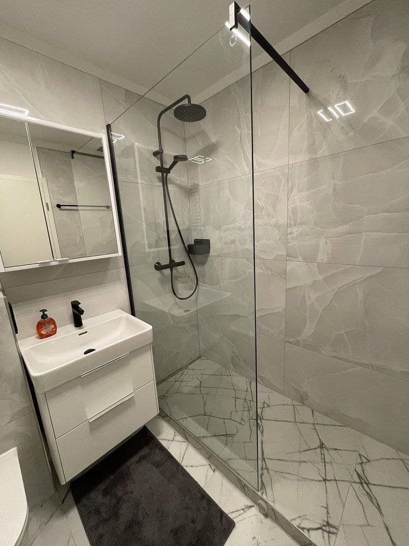 Pronájem bytu 1+1 32 m², Peter Henlein Straße 23, München, Bavorsko Pronájem bytu 1+1 32 m², Peter Henlein Straße 23, München, Bavorsko