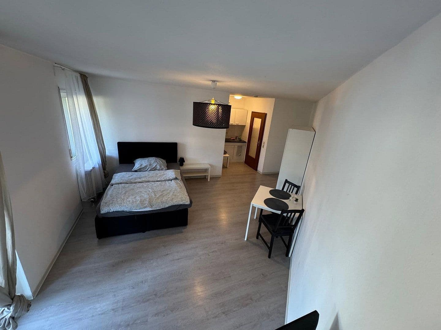 Pronájem bytu 1+1 36 m², Karlsruhe, Bádensko-Württembersko Pronájem bytu 1+1 36 m², Karlsruhe, Bádensko-Württembersko