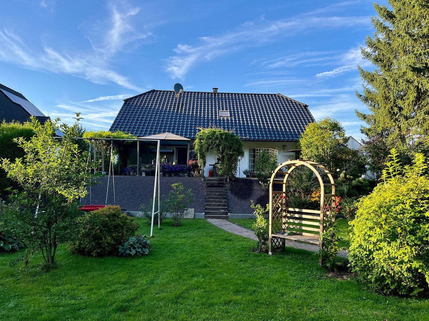 Prodej domu 187 m², pozemek 4.000 m², Brückenweiher, 12, Waldbröl, Severní Porýní-Vestfálsko Prodej domu 187 m², pozemek 4.000 m², Brückenweiher, 12, Waldbröl, Severní Porýní-Vestfálsko