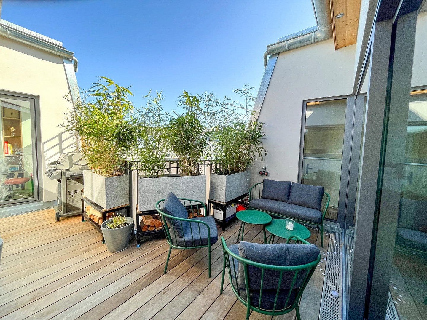 Prodej bytu 3+1 98 m², Corinthstr. 28, Berlin, Berlín Prodej bytu 3+1 98 m², Corinthstr. 28, Berlin, Berlín