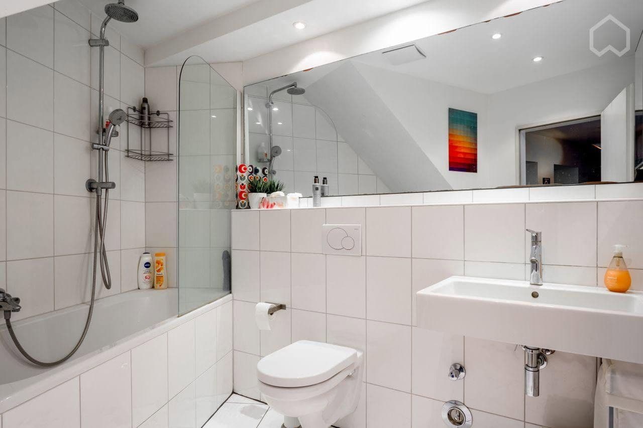 Prodej bytu 3+1 110 m², Maybachstr. 170, Köln, Severní Porýní-Vestfálsko Prodej bytu 3+1 110 m², Maybachstr. 170, Köln, Severní Porýní-Vestfálsko