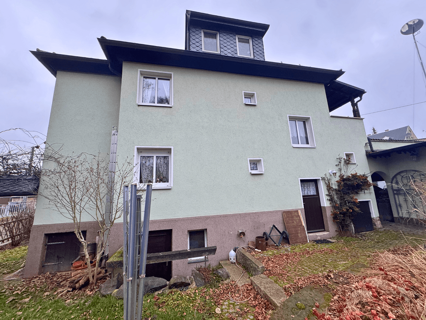 Prodej domu 259 m², pozemek 510 m², Glauchau, Sasko Prodej domu 259 m², pozemek 510 m², Glauchau, Sasko