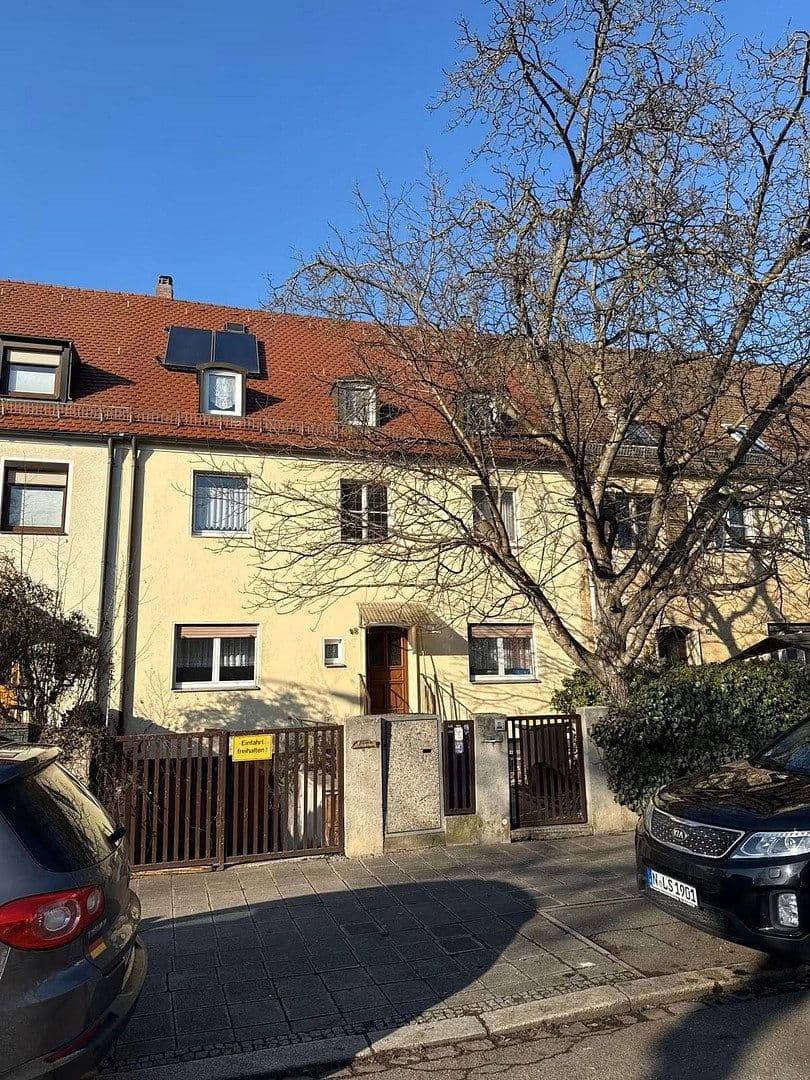 Prodej domu 210 m², pozemek 358 m², Nürnberg, Bavorsko Prodej domu 210 m², pozemek 358 m², Nürnberg, Bavorsko