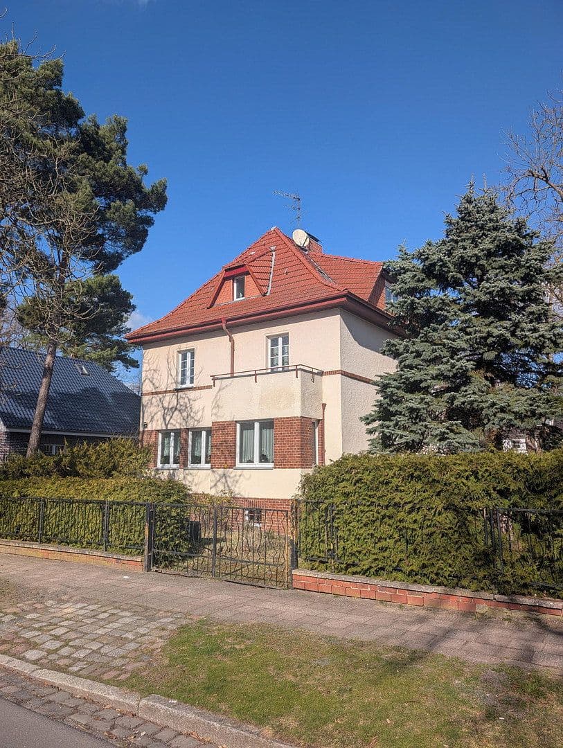 Prodej domu 199 m², pozemek 951 m², Berlin, Berlín Prodej domu 199 m², pozemek 951 m², Berlin, Berlín