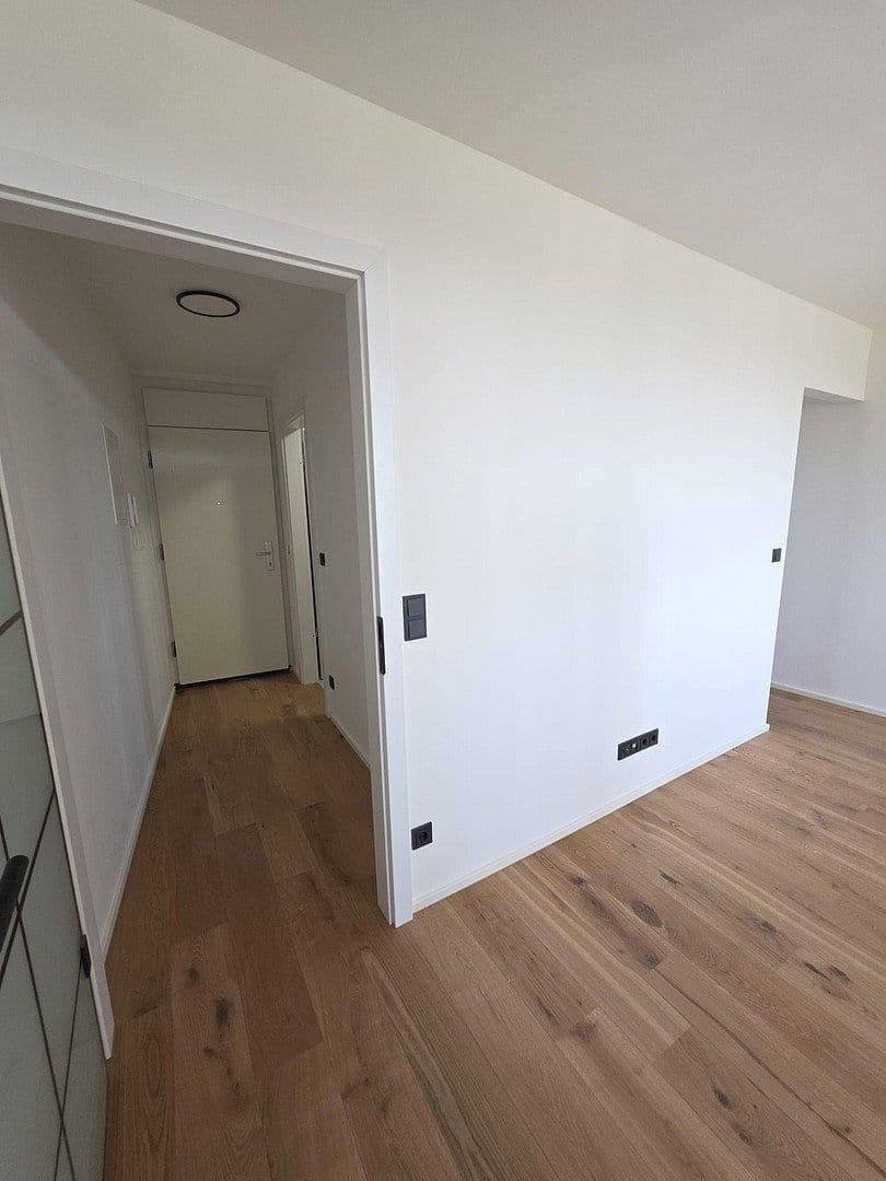 Pronájem bytu 1+1 39 m², Dechsendorfer Straße 2, Erlangen, Bavorsko Pronájem bytu 1+1 39 m², Dechsendorfer Straße 2, Erlangen, Bavorsko