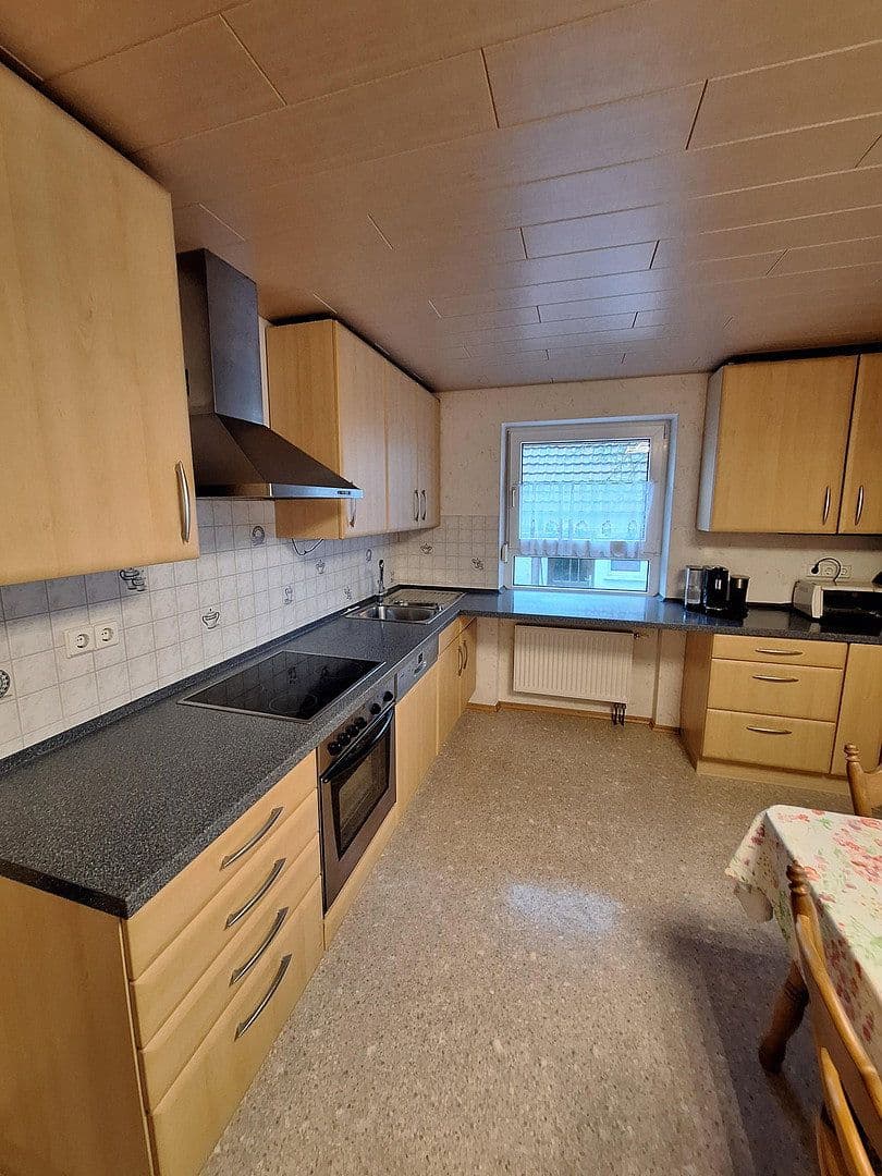 Prodej domu 160 m², pozemek 607 m², Flurstrasse 40, Neu-Ulm, Bavorsko Prodej domu 160 m², pozemek 607 m², Flurstrasse 40, Neu-Ulm, Bavorsko