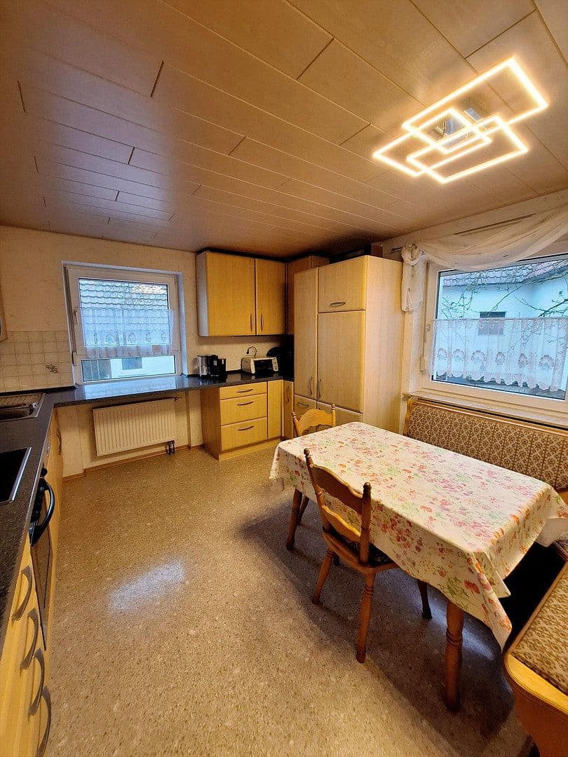 Prodej domu 160 m², pozemek 607 m², Flurstrasse 40, Neu-Ulm, Bavorsko Prodej domu 160 m², pozemek 607 m², Flurstrasse 40, Neu-Ulm, Bavorsko