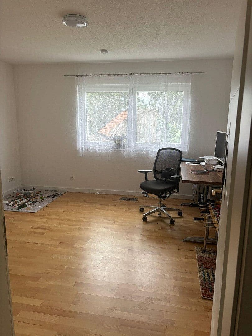 Pronájem domu 122 m², pozemek 400 m², Hurlacher Straße 28, Langerringen, Bavorsko Pronájem domu 122 m², pozemek 400 m², Hurlacher Straße 28, Langerringen, Bavorsko