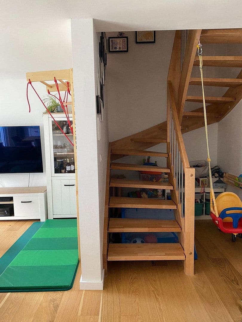 Pronájem domu 122 m², pozemek 400 m², Hurlacher Straße 28, Langerringen, Bavorsko Pronájem domu 122 m², pozemek 400 m², Hurlacher Straße 28, Langerringen, Bavorsko