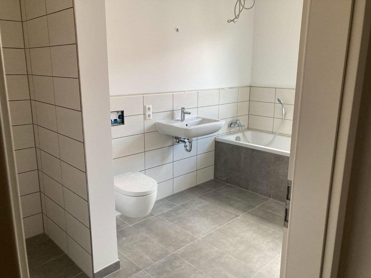 Pronájem domu 122 m², pozemek 400 m², Hurlacher Straße 28, Langerringen, Bavorsko Pronájem domu 122 m², pozemek 400 m², Hurlacher Straße 28, Langerringen, Bavorsko