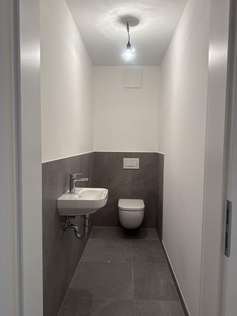 Pronájem bytu 4+1 117 m², Grünlandstr. 3, Karlsfeld, Bavorsko Pronájem bytu 4+1 117 m², Grünlandstr. 3, Karlsfeld, Bavorsko