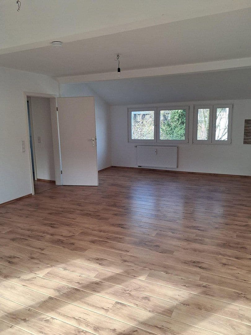 Pronájem bytu 2+kk 72 m², Im Hederichsfeld 86, Leverkusen, Severní Porýní-Vestfálsko Pronájem bytu 2+kk 72 m², Im Hederichsfeld 86, Leverkusen, Severní Porýní-Vestfálsko