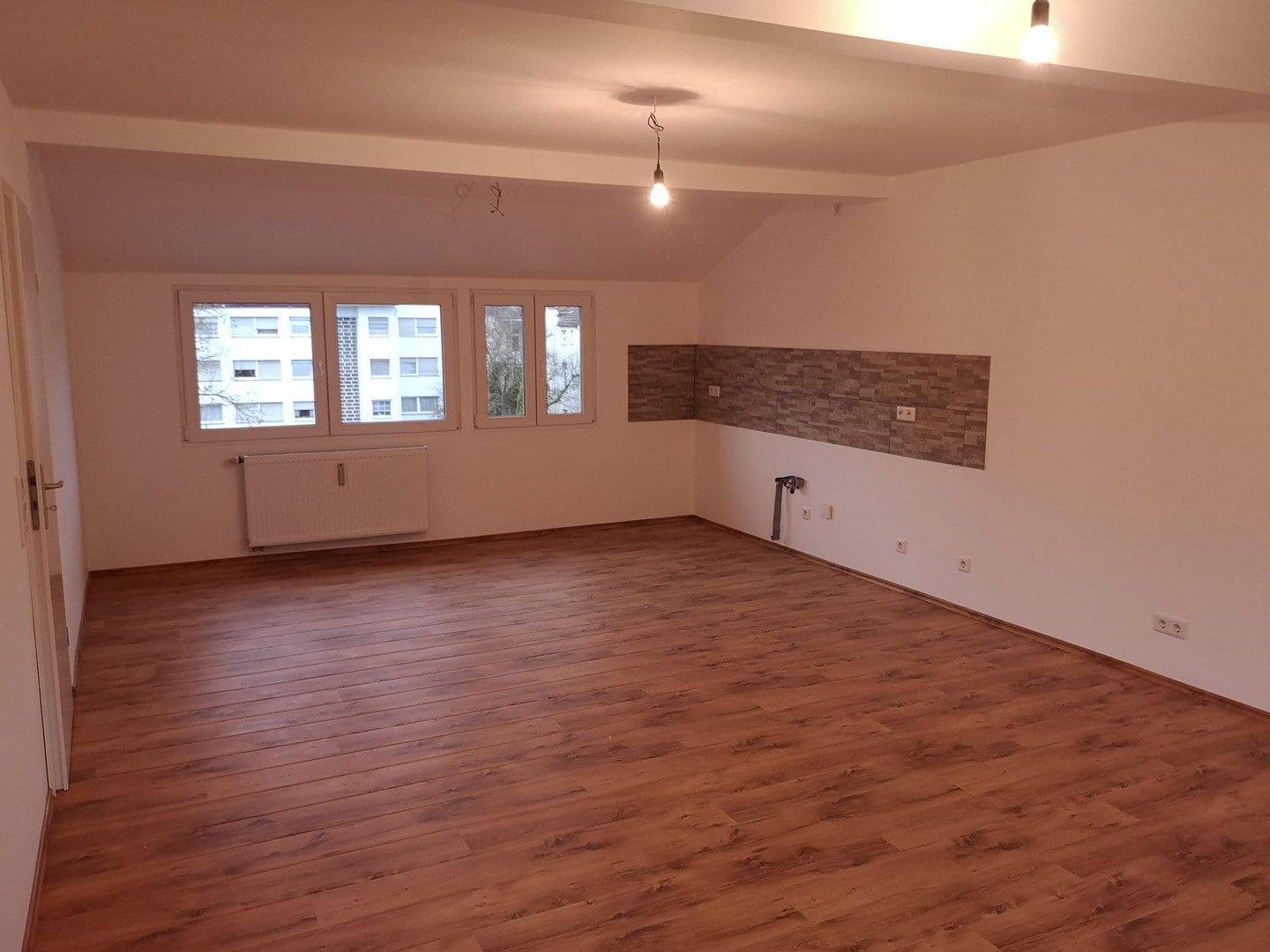 Pronájem bytu 2+kk 72 m², Im Hederichsfeld 86, Leverkusen, Severní Porýní-Vestfálsko Pronájem bytu 2+kk 72 m², Im Hederichsfeld 86, Leverkusen, Severní Porýní-Vestfálsko