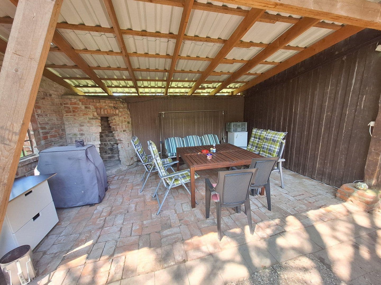 Prodej domu 245 m², pozemek 13.700 m², Wittingen, Dolní Sasko Prodej domu 245 m², pozemek 13.700 m², Wittingen, Dolní Sasko