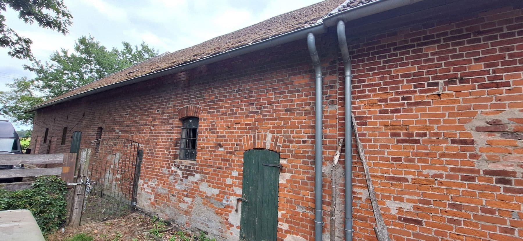 Prodej domu 245 m², pozemek 13.700 m², Wittingen, Dolní Sasko Prodej domu 245 m², pozemek 13.700 m², Wittingen, Dolní Sasko