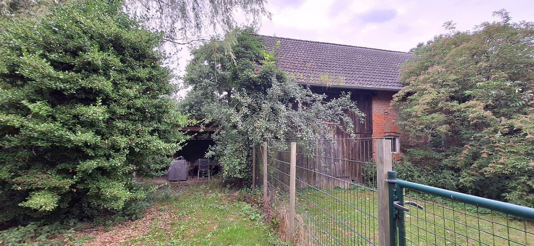 Prodej domu 245 m², pozemek 13.700 m², Wittingen, Dolní Sasko Prodej domu 245 m², pozemek 13.700 m², Wittingen, Dolní Sasko
