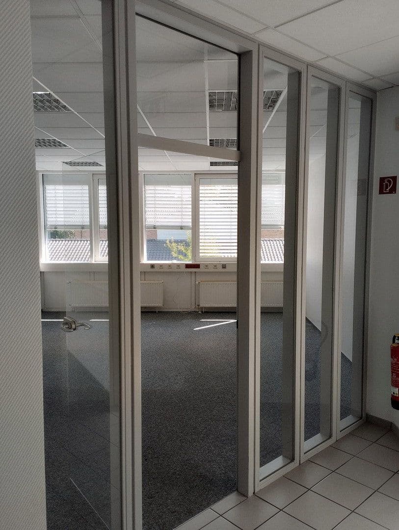 Pronájem kanceláře 844 m², Flensburg, Šlesvicko-Holštýnsko Pronájem kanceláře 844 m², Flensburg, Šlesvicko-Holštýnsko