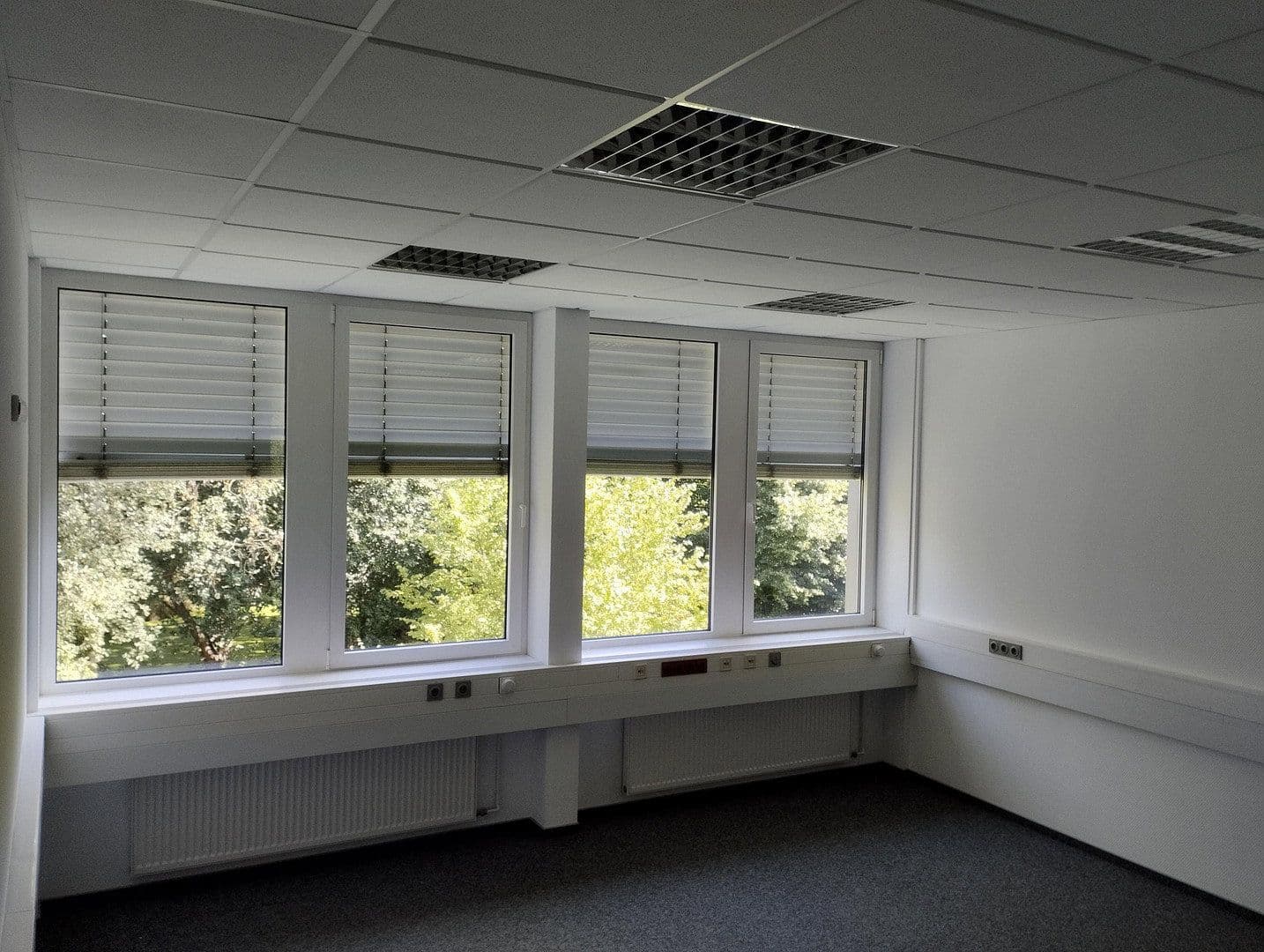 Pronájem kanceláře 844 m², Flensburg, Šlesvicko-Holštýnsko Pronájem kanceláře 844 m², Flensburg, Šlesvicko-Holštýnsko