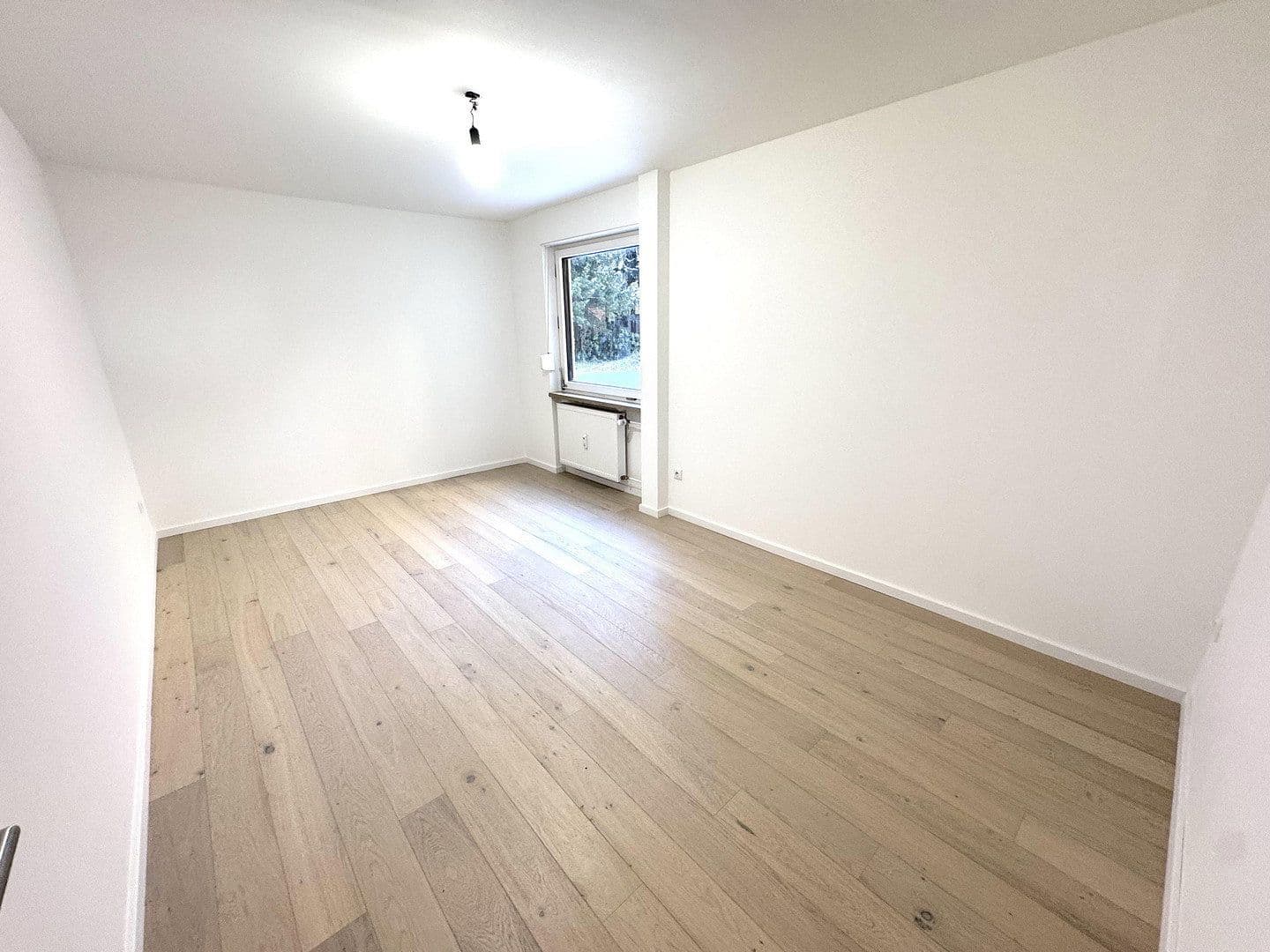 Prodej bytu 3+1 73 m², Oberländerstraße 33, München, Bavorsko Prodej bytu 3+1 73 m², Oberländerstraße 33, München, Bavorsko